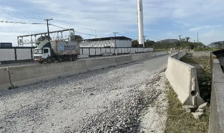 A pedido da Prefeitura de Guarujá, Estado inicia revitalização completa da Marginal da Rodovia