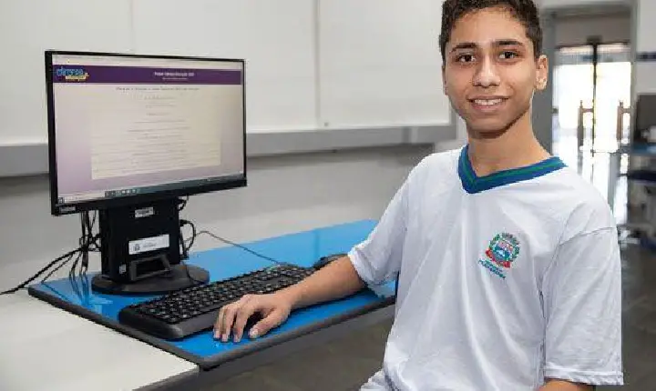 Aluno de PG conquista primeiro lugar no Voto Popular do Câmera Educação