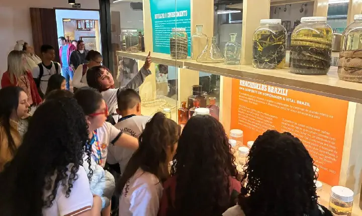 Alunos da E.M Benedicta Blac  visitam Instituto Butantan