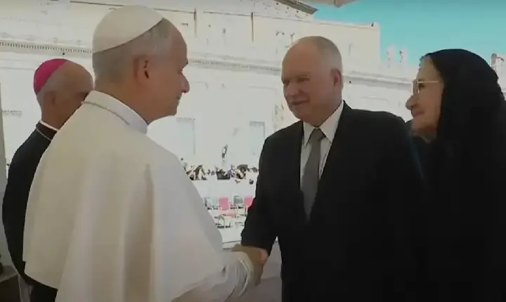 Antes de assumir presidência do STF, Fachin visita papa Leão XIV