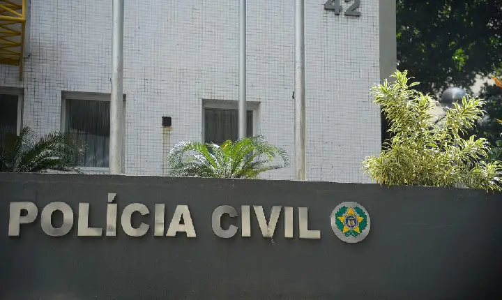 Ator José Dumont é preso em flagrante com pornografia infantil