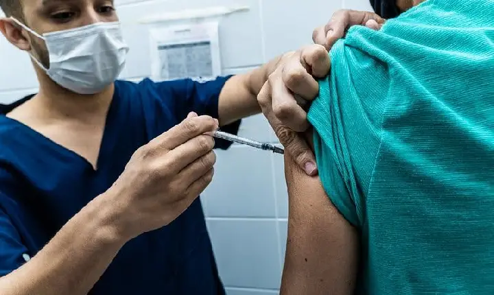 Bertioga realiza ‘Dia D’ de vacinação neste sábado (7)