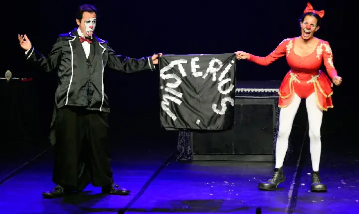 Bertioga recebe espetáculo circense gratuito ‘Mistérius’, da premiada Família Burg