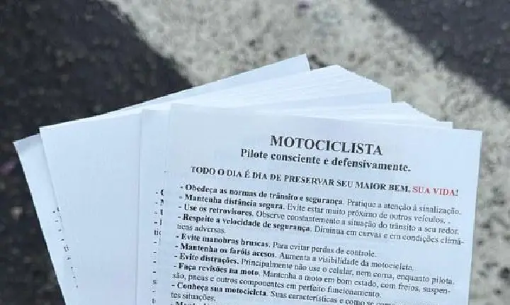 Blitz educativa em Guarujá alerta 155 motociclistas para direção segura