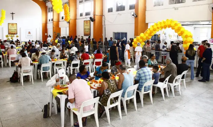 Bom Prato Santos I serve cardápio especial de aniversário nesta sexta-feira