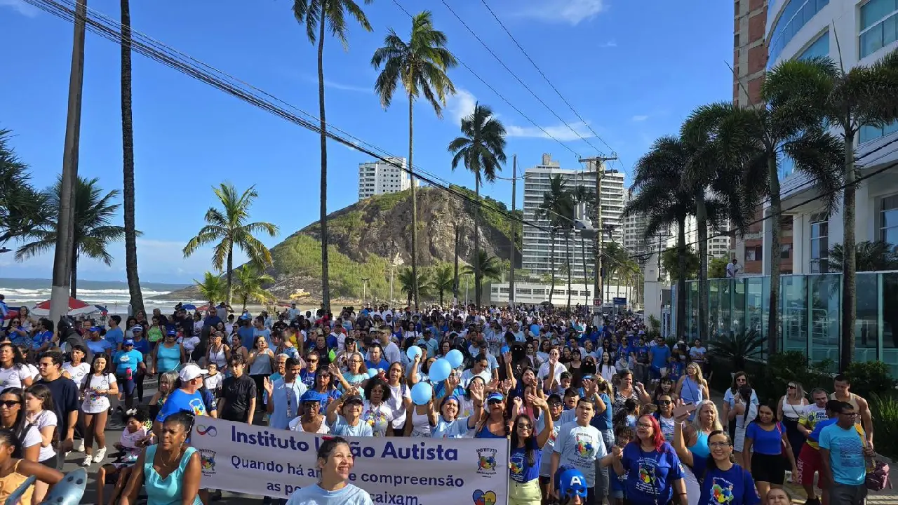 Caminhada de Conscientização do Dia Mundial do Autismo reuniu cerca de 1.500 pessoas