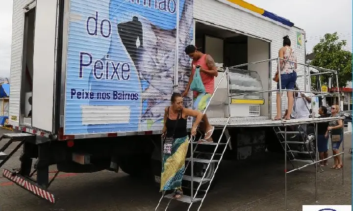 Caminhão do Peixe tem pescados a preços acessíveis