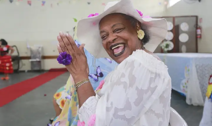 Cati Guarujá realiza concurso de Miss e Mister Primavera