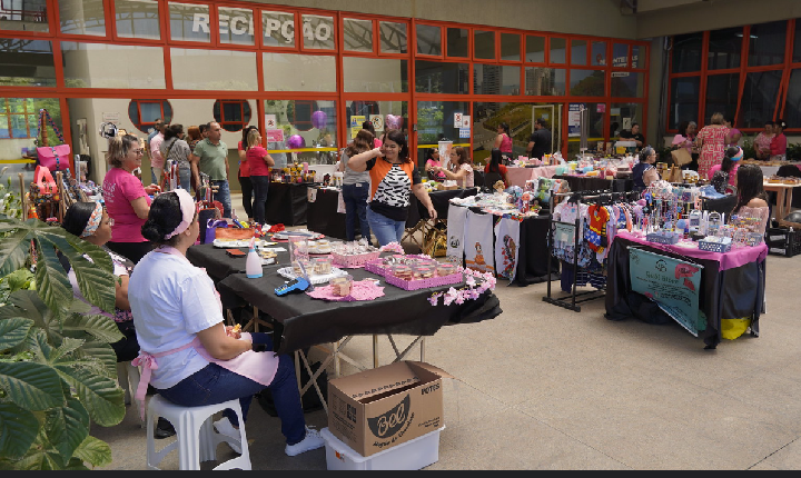 Conectando ideias e negócios: Feira Criativa abre portas para mulheres empreendedoras no Guarujá