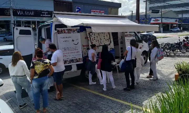 CTA realiza ação preventiva de ISTs na Faculdade Marquês de Olinda