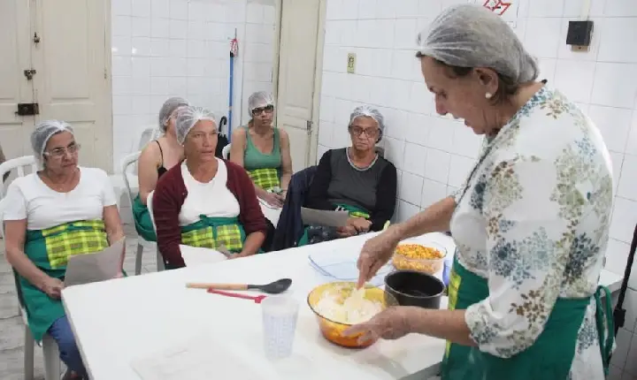 Curso estreia com receitas que dão ‘gostinho de quero mais’ no Fundo Social de Santos