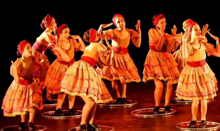 Dança e show de stand-up são opções neste fim de semana, em Guarujá