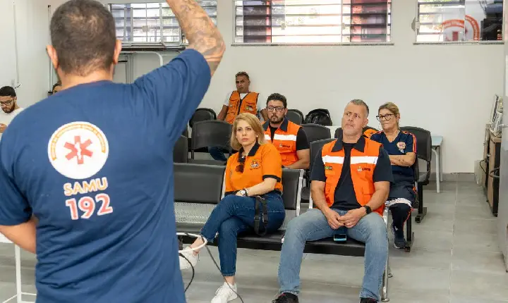 Defesa Civil de Guarujá e Samu se reúnem em  treinamento para atender múltiplas vítimas