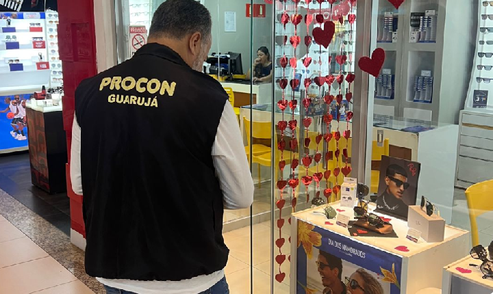 Dia dos Namorados seguro: Procon Guarujá verifica qualidade e preços em lojas