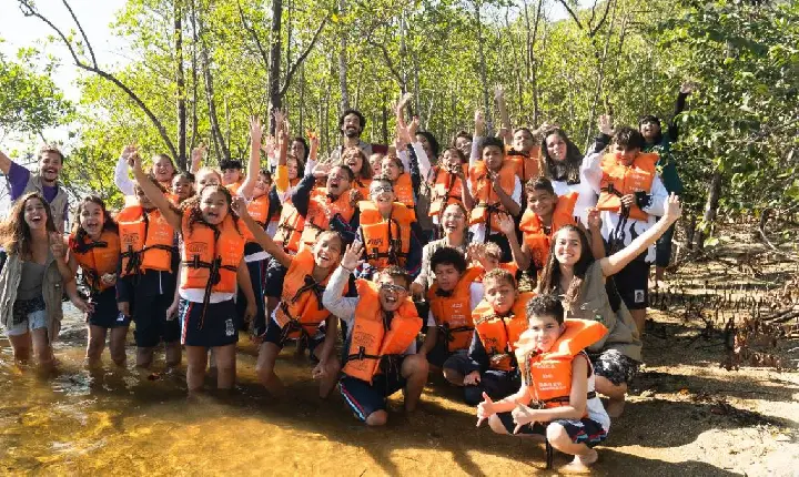Dia Internacional dos Manguezais é celebrado com saída pedagógica do Barco Escola 'Arca do Saber