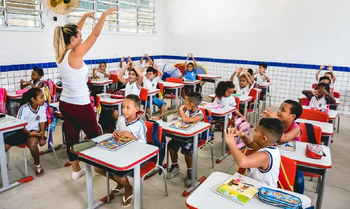Edital de concurso público com mais de 30 vagas para área da educação é divulgado pela prefeitura de Bertioga