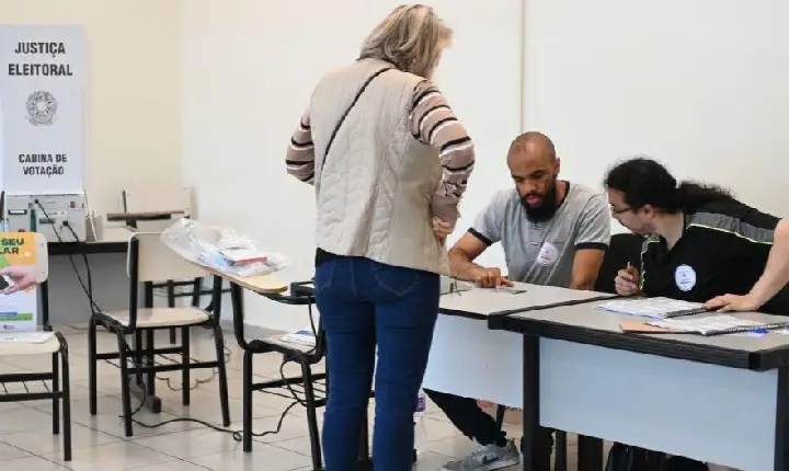 Eleições 2026: mesárias e mesários iniciam treinamento para votação de outubro