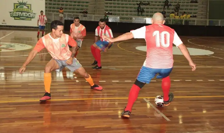 Em clima de confraternização, torneio de futsal reúne 120 servidores na Arena Santos