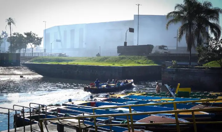 Embarque da travessia Santos – Vicente de Carvalho muda devido obras