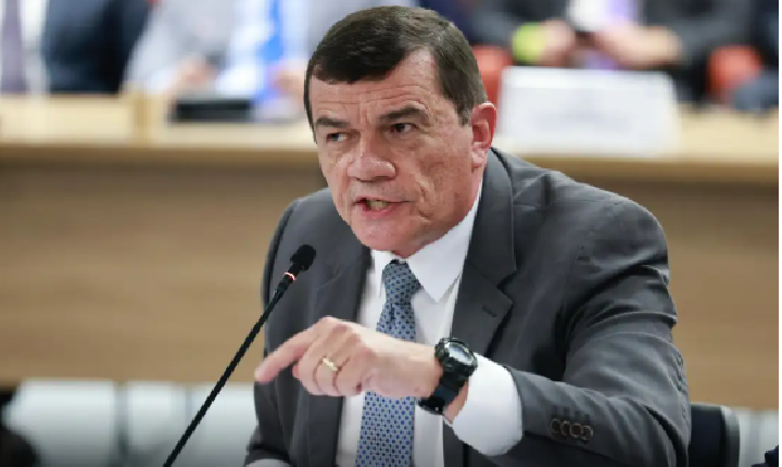 Ex-ministro diz que alertou Bolsonaro sobre gravidade de golpe