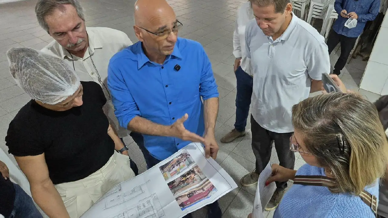 Farid Madi assina ordem de serviço para reforma do Restaurante Popular Tibério Birolini