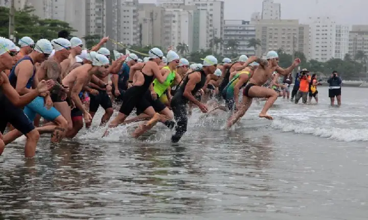 Festival santista de Biatlon reúne 300 atletas na praia da Aparecida