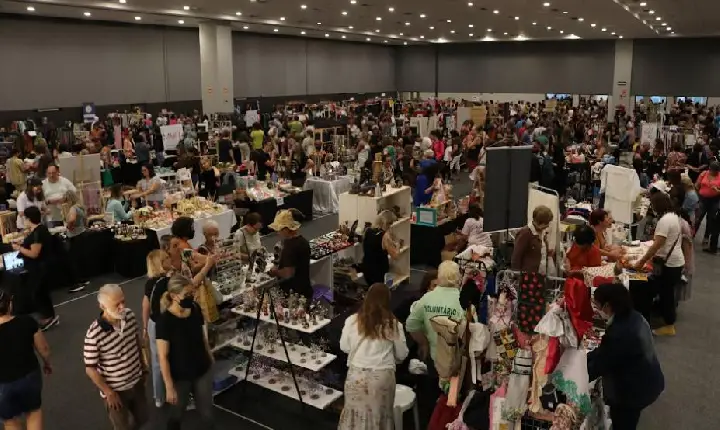 Gran Bazar arrecada alimentos para o Fundo Social de Santos