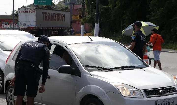 Guarujá busca ações de reforço da Polícia Rodoviária na Operação Verão