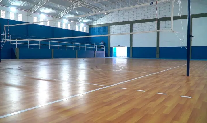 Guarujá entrega nova quadra do Ginásio Tejereba e anuncia aumento de Bolsa Incentivo