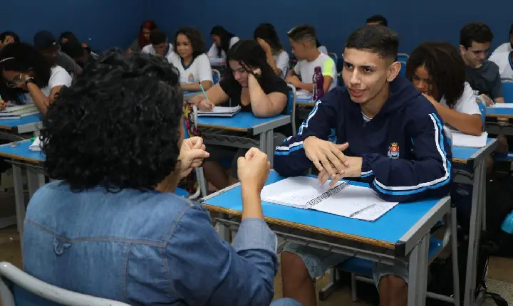 Guarujá inicia projeto de língua de sinais nesta quarta-feira (16)