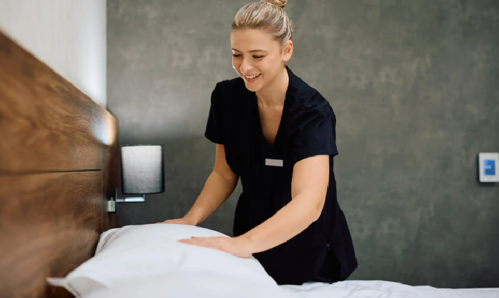 Guarujá oferece inscrições para curso gratuito de camareira