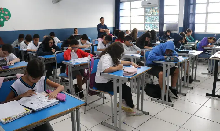Guarujá prorroga matrículas antecipadas   para 2024 até quinta-feira (21)
