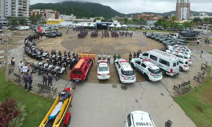 Guarujá recebe 450 policiais militares   no lançamento da Operação Verão