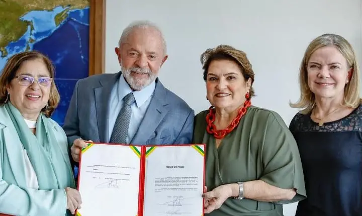 Márcia Lopes é empossada como ministra das Mulheres