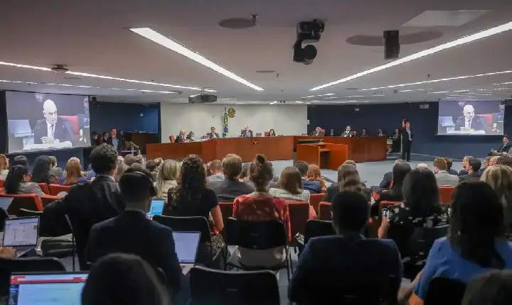 “Não foi passeio no parque”, diz Moraes sobre ataques golpistas