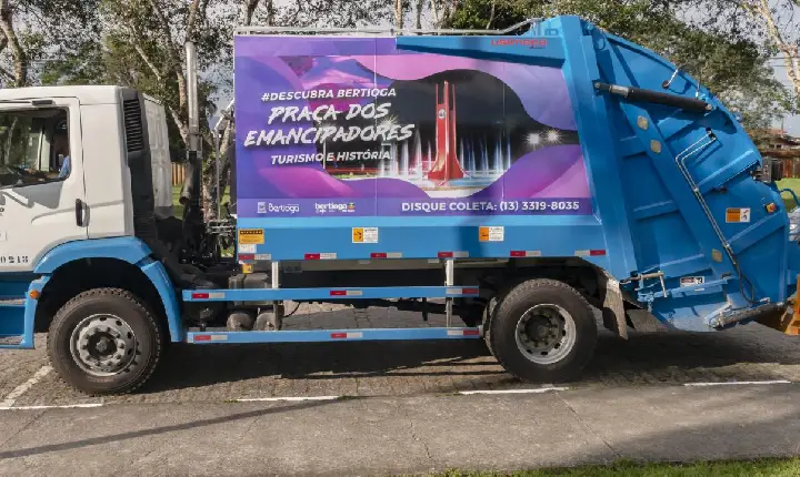 Novos caminhões reforçam coleta de lixo domiciliar em Bertioga