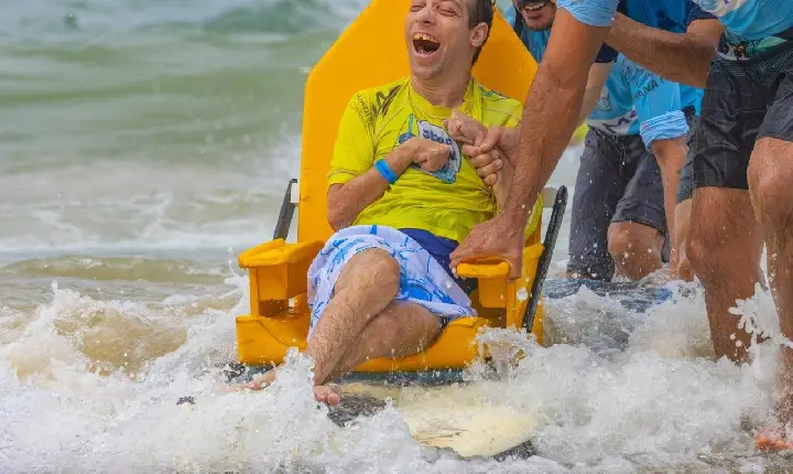 ‘Praia Acessível’ movimenta Guarujá  neste sábado (26)