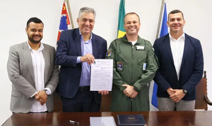 Prefeitura de Guarujá e Base Aérea renovam parceria do Programa Forças no Esporte