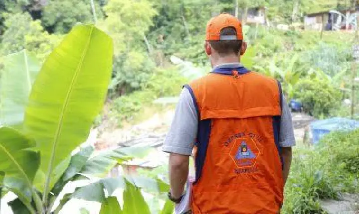 Prefeitura  de Guarujá presta auxílio às famílias que tiveram casas atingidas pelas fortes chuvas
