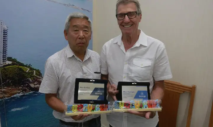 Prefeitura homenageia servidores que  encerraram atuação nos serviços públicos