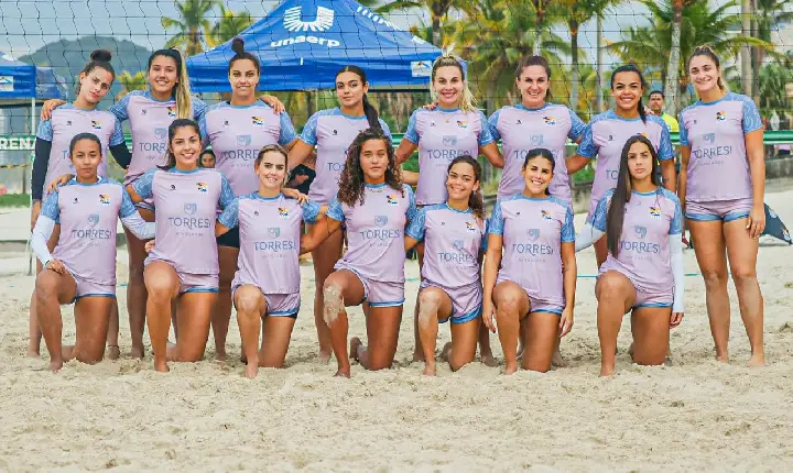 Primeira Copa Feminina CT Arena Seven de Futevôlei conquista o público com 300 espectadores