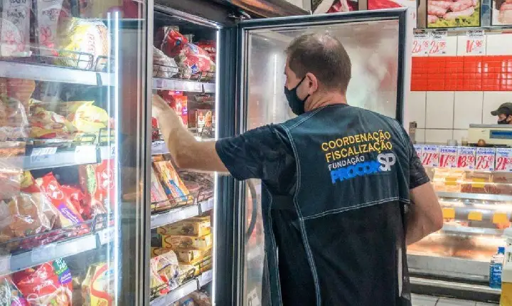 Procon de Bertioga oferece dicas na hora da compra para a Ceia de Natal