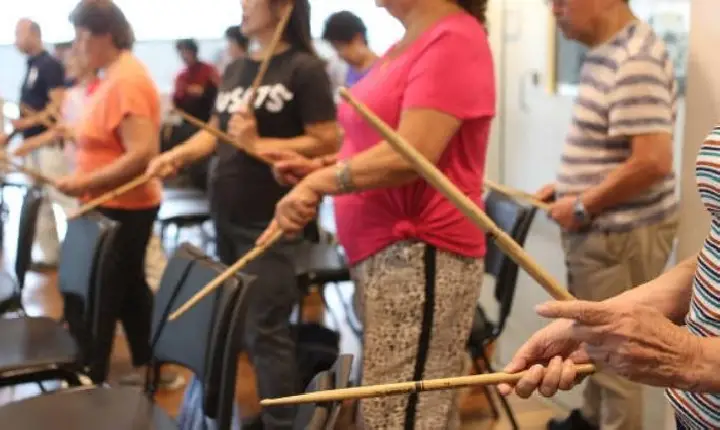 Profissionais de saúde de Santos começam a ser capacitados para a bateroterapia