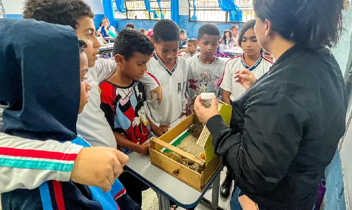 Programa Saúde na Escola percorre unidades da rede pública de ensino