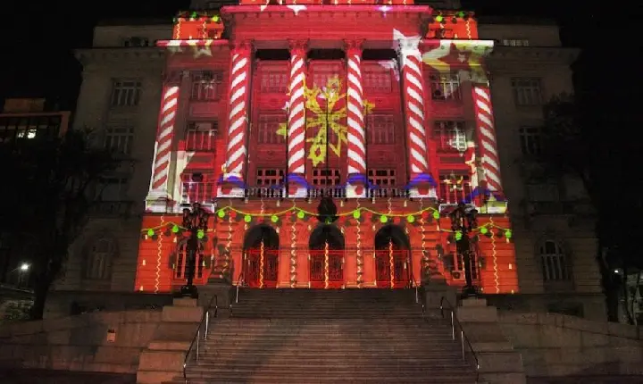 Projeção mapeada do Natal Criativo em Santos promete emocionar com imagens em alta resolução