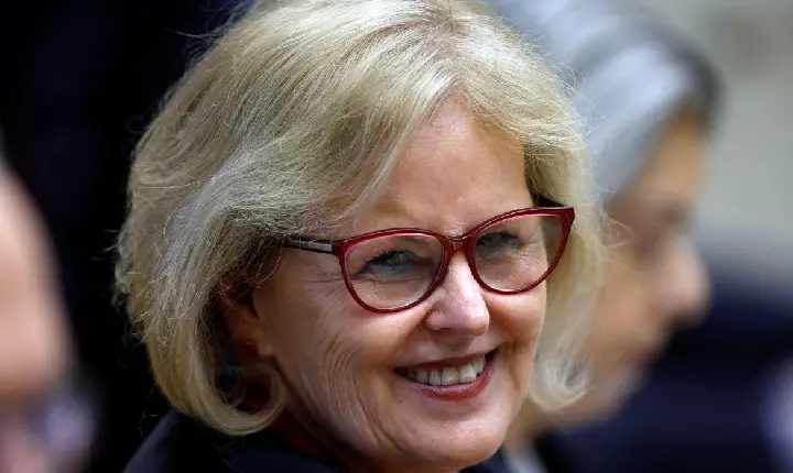 Rosa Weber participa de primeira sessão no comando do CNJ