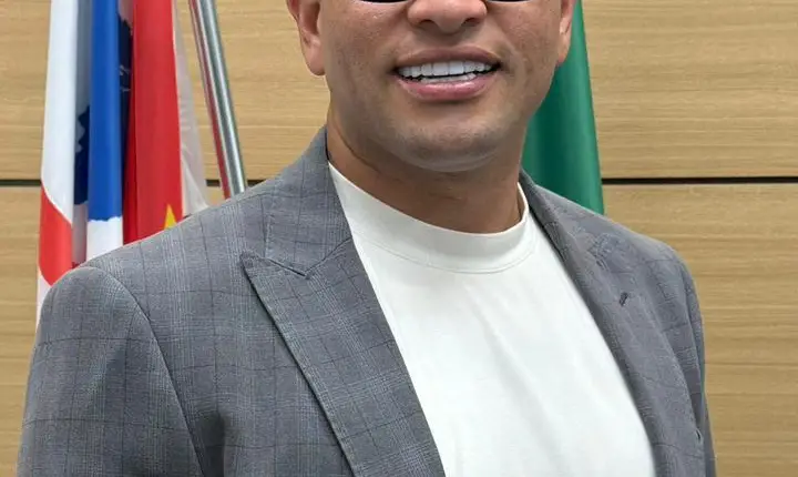 Santiago Angelo continua entre os vereadores mais bem avaliados de Guarujá, aponta pesquisa