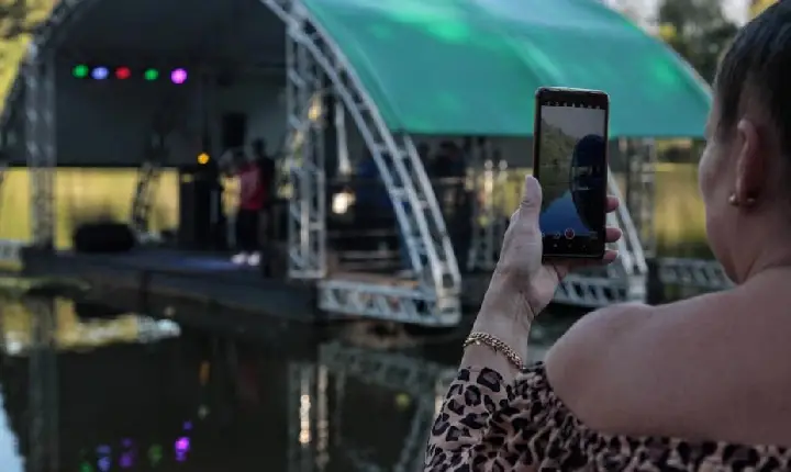 Santos ganhará mais de 100 pontos de internet gratuita até dezembro