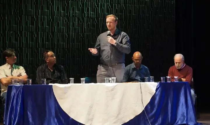 Secretário nacional de Pesca anuncia empréstimos a pescadores com recursos do FMM, em Guarujá