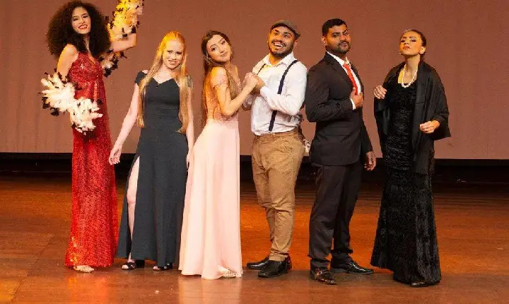 Teatro Procópio Ferreira em Guarujá tem programação variada de quinta (23) a domingo (26)